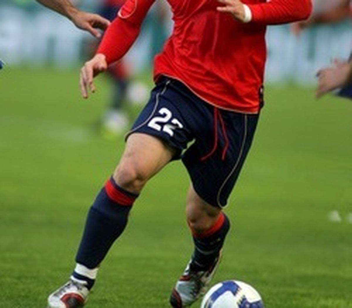 شوخی سنگین با فوتبالیست قرمزها +عکس