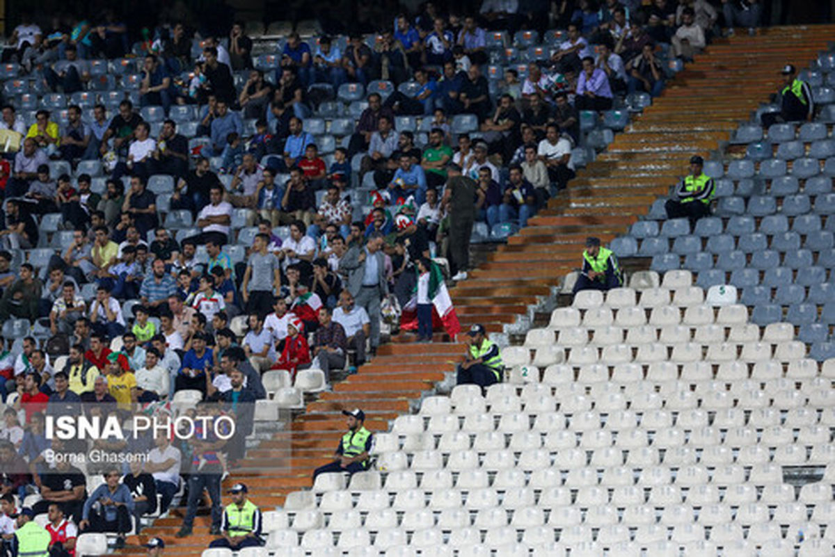 ماجرای دستگیری تعدادی از تماشاگران در بازی ایران و کامبوج