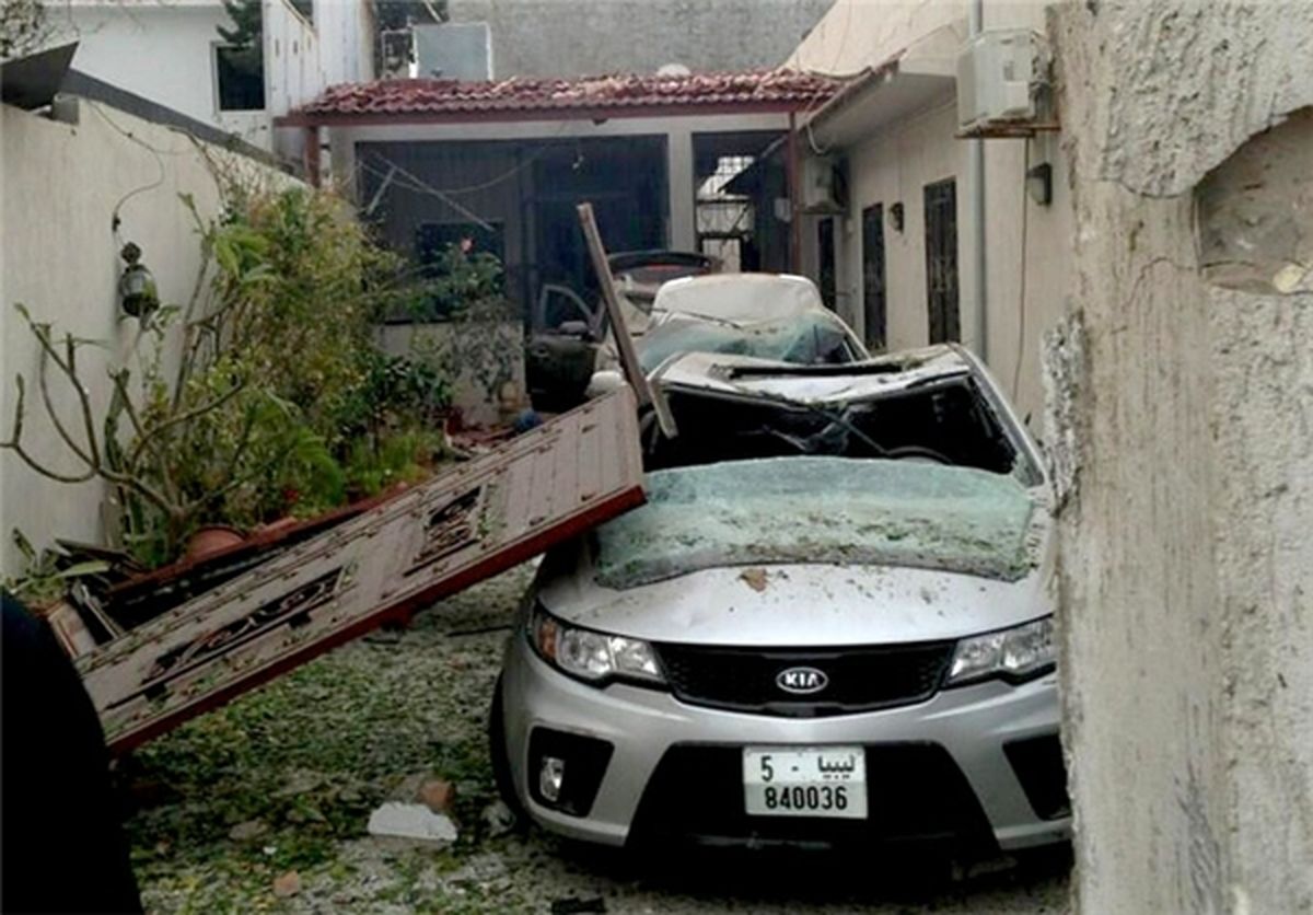 تصاویر/ حمله به سفارت فرانسه در لیبی