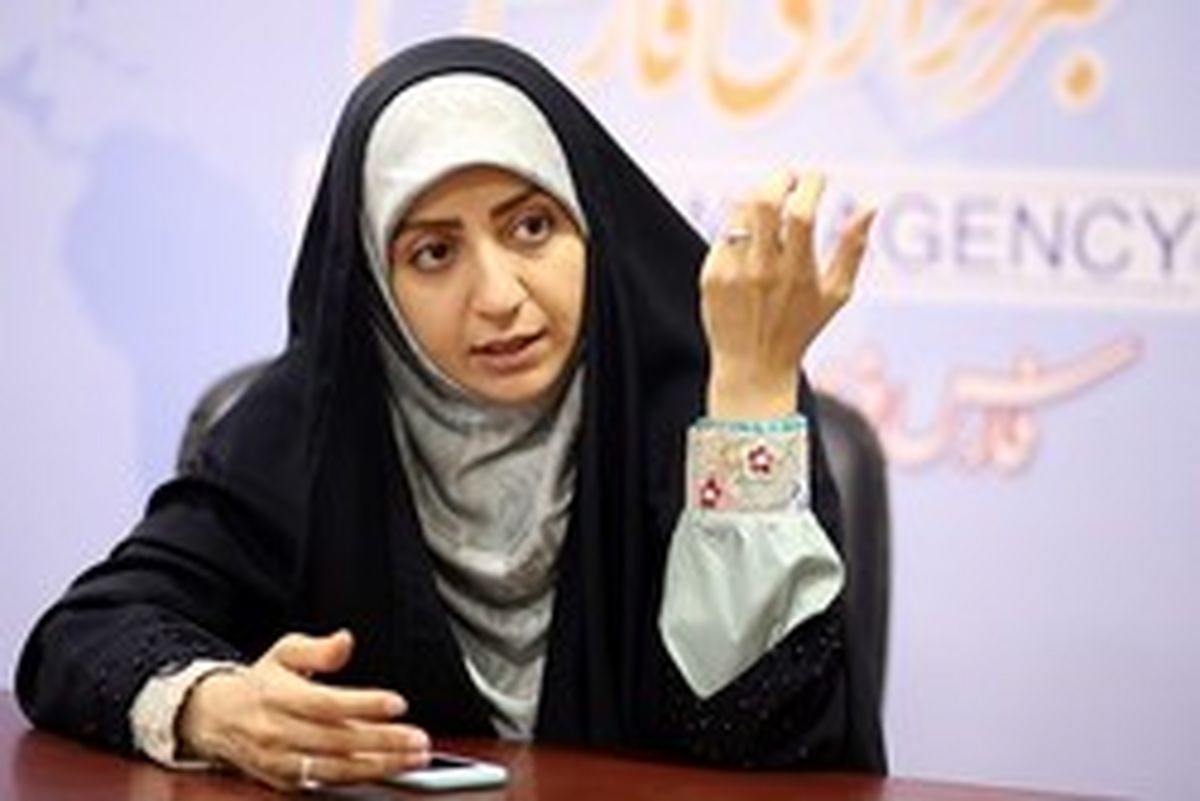 خانم گوینده خبر: از لقب «سلبریتی» بیزارم