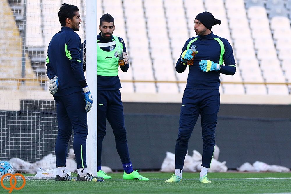 عکس: ۳ دروازه بان آبی در یک قاب