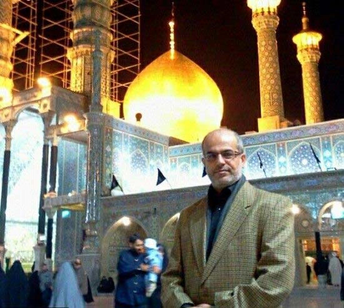 نزارالقطری درحرم حضرت معصومه(س)/عکس