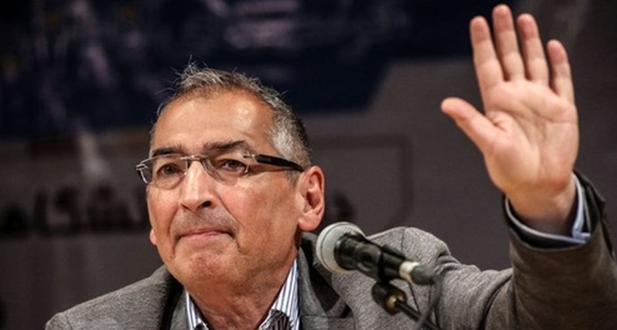 زیباکلام: بود و نبود «عارف» فرقی نمیکند