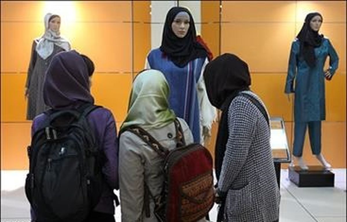 بدلباسی جوانان ایرانی نتیجه عدم اهمیت به مد/ ترکیه چقدر از صنعت پوشاک سود می‌کند؟