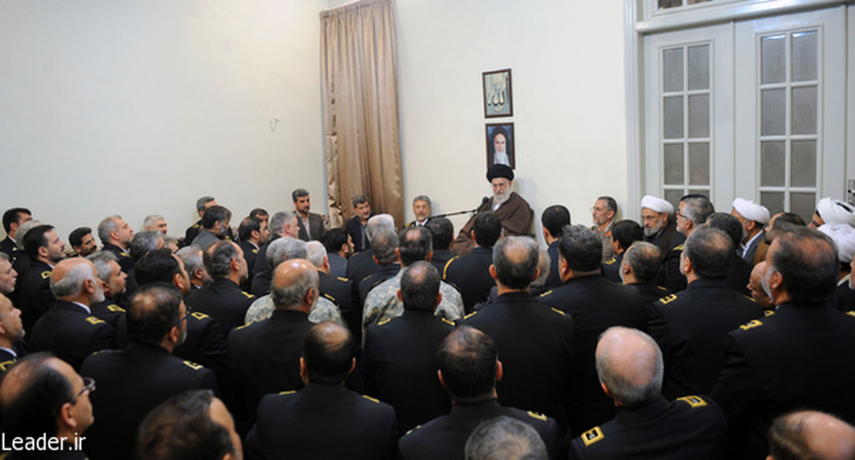 دریا، عرصه «رویارویی قدرتمندانه با دشمنان» و «فعالیت مؤثر و همکاری با دوستان» است / می‌توان از کمبودها با دست خالی اما با داشتن مدیریتهای خوب عبور کرد