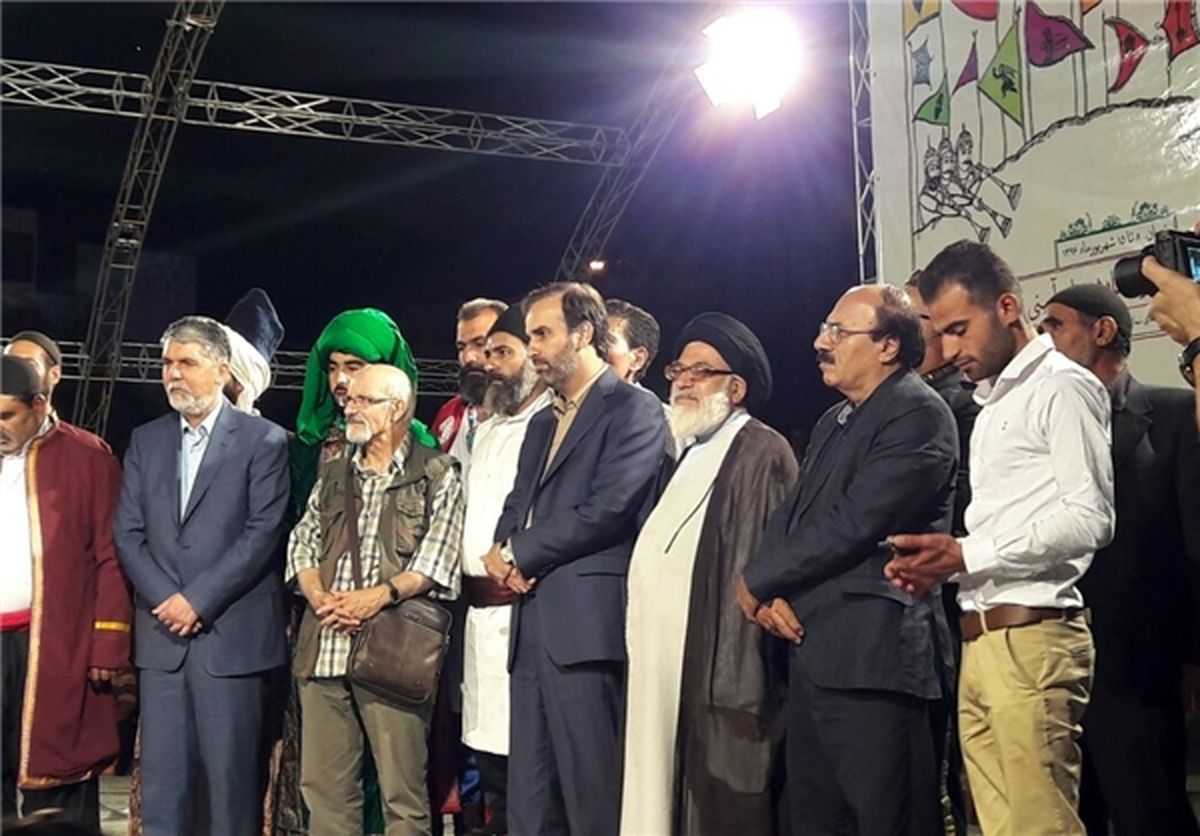 وزیر ارشاد به تماشای شبیه خوانی نشست +تصاویر