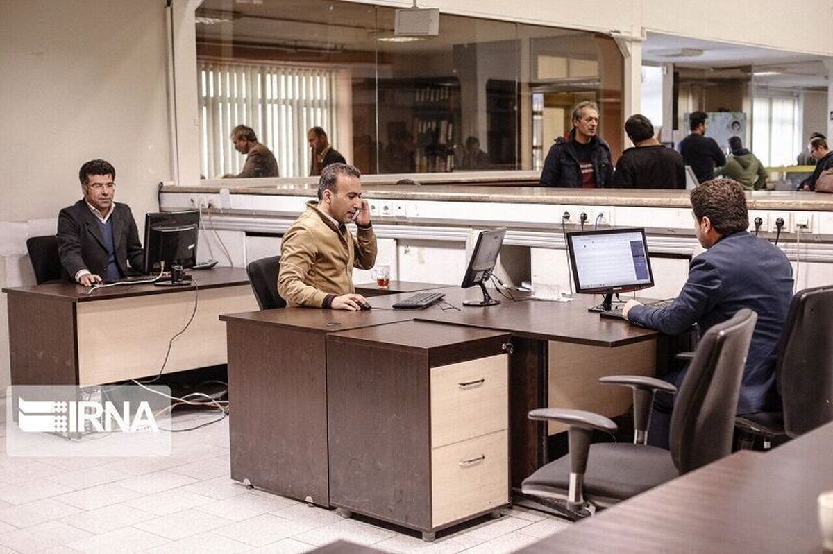 خبر مهم برای کارمندان دولت | تغییر ساعات کاری ادارات از هفتم تیرماه