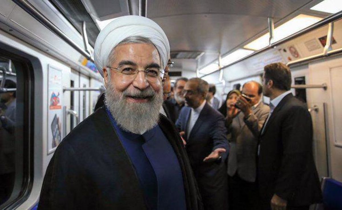 عکس: سفر استانی روحانی با مترو