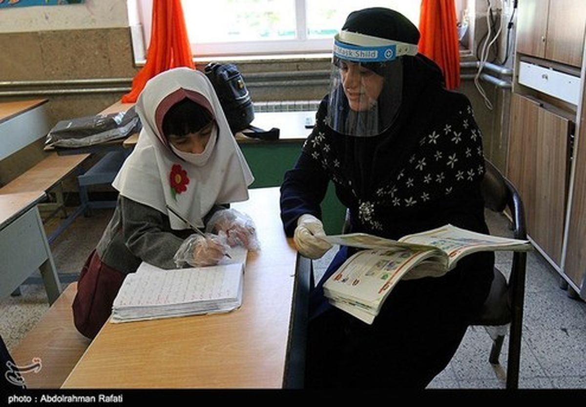 دانشآموزان تهرانی از ۱۵ شهریور در مدارس حاضر میشوند؟