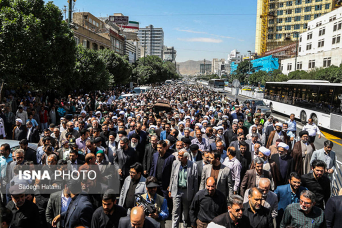 تصاویر: تشییع پیکر همسر علم الهدی‎