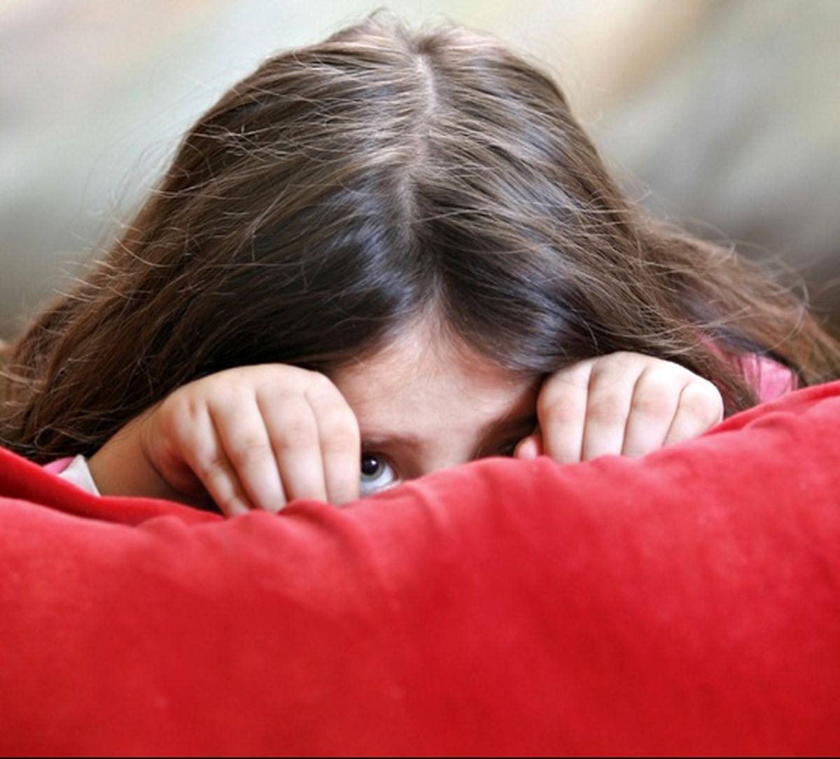 ۸ راهکار برای مقابله با ترس‌های کودکان