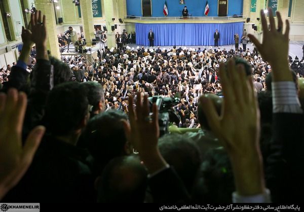 اگر مسئله هسته‌ای آن جور که غرب می‌خواهد حل‌شود، تحریم‌ها باقی می‌ماند چون با اصل انقلاب مخالفند