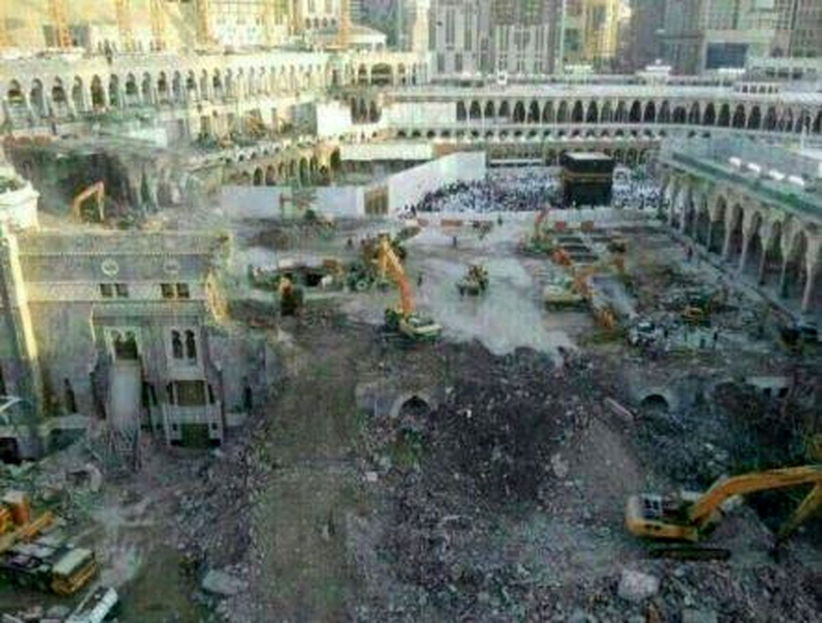 تصاوير/ ريختن بخشي از ديوار مسجدالحرام