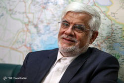 عارف: دولتی را روی کار آوردیم که مجبوریم صورت‌مان را با سیلی سرخ کنیم