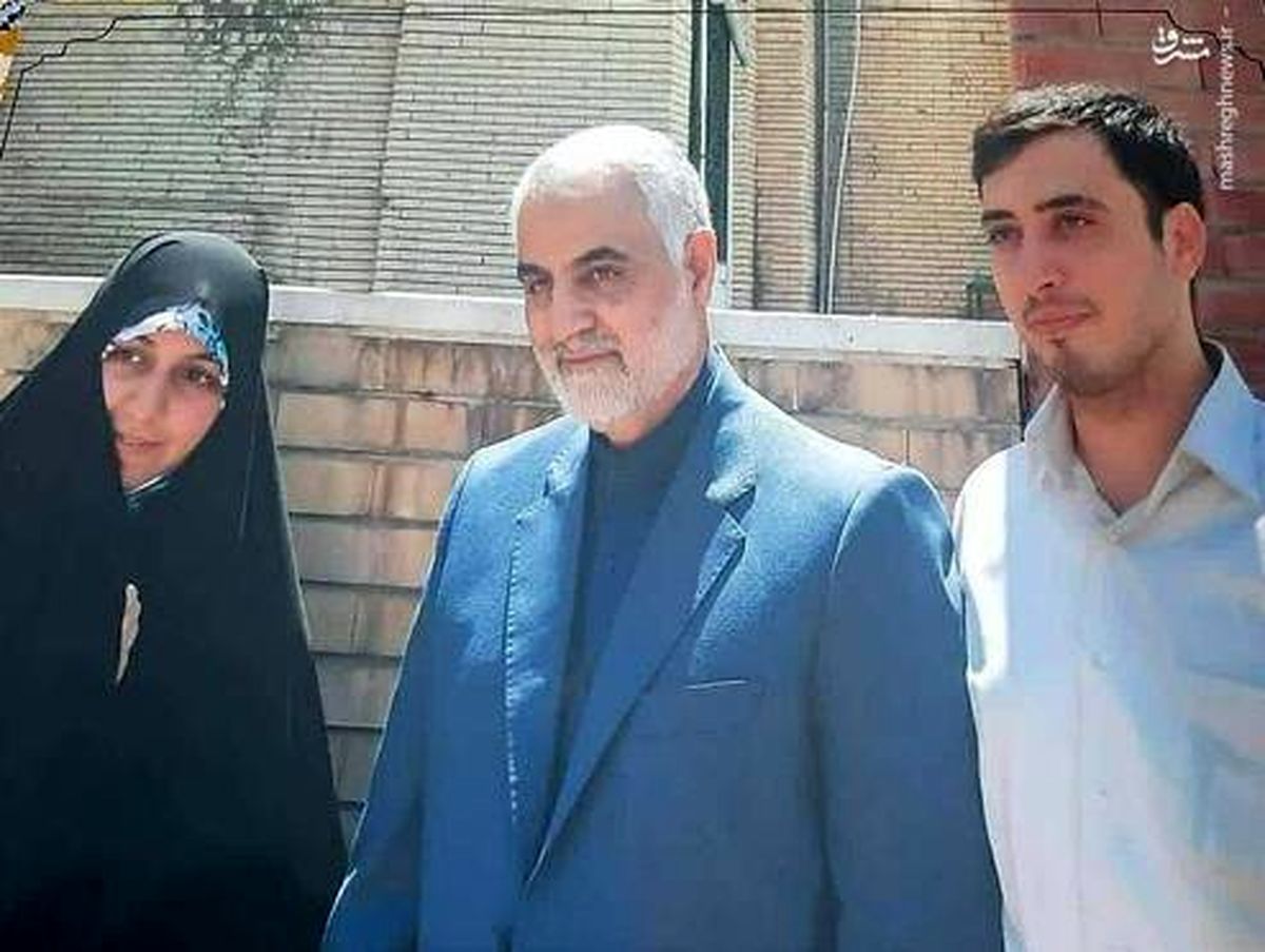 زوج جانباخته هواپیمای اوکراینی در کنار حاج قاسم +عکس