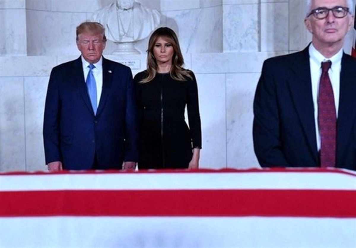 آمریکایی‌ها ترامپ و همسرش را «هو» کردند