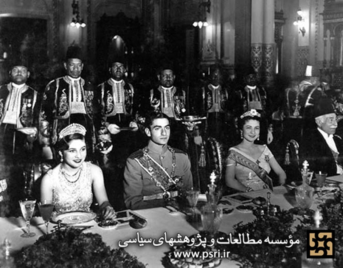 عکس: مراسم عقد محمدرضا پهلوی و فوزيه